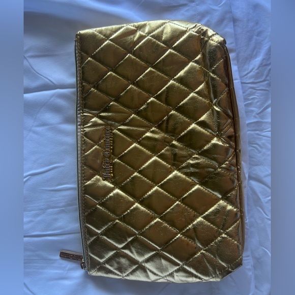 Juicy Couture Cosmetic Bag - Picture 5 of 8